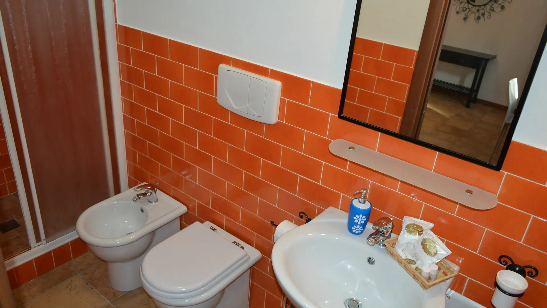 Butterfly Accommodation Alghero 2*,